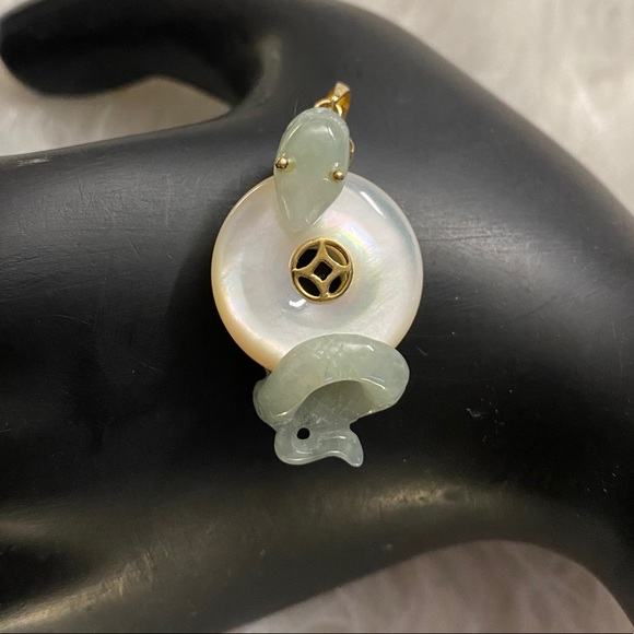 Jewelry - 14K Gold Snake Jade Pendant